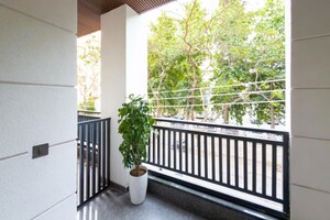 Balcony in 1 BHK Builder Floor at Sushant Lok I – for Rent