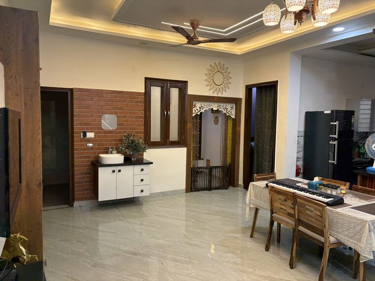 Living Room, swaran jayanti puram 4 Bedroom 200 Sq.Mt. Builder Floor In Swaran Jayanti Puram Ghaziabad 10354287