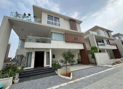 5 BHK + Pooja Room,Servant Room,Study Room,Extra Room,Basement,Store Room Villa For Sale in Kollur