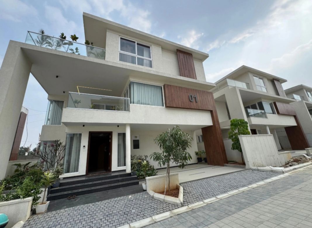 5 BHK + Pooja Room,Servant Room,Study Room,Extra Room,Basement,Store Room Villa For Sale in Kollur