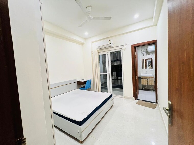Room, sushant lok i 2 Bedroom 1250 Sq.Ft. Builder Floor In Sushant Lok I Gurgaon 10410636