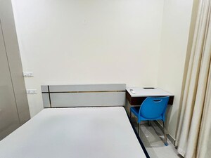 Furnished Amenities in 2 BHK Builder Floor at Sector 43 – for Rent