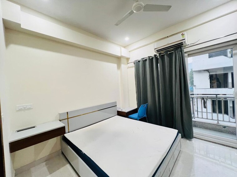 Team Area, sector 43 2 Bedroom 1300 Sq.Ft. Builder Floor In Sector 43 Gurgaon 10410643