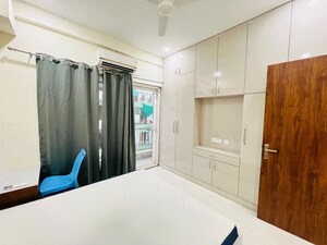 Building Lobby in 2 BHK Builder Floor at Sector 43 – for Rent