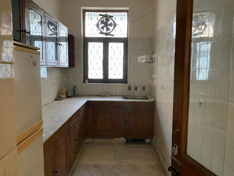 Kitchen, c block surya nagar 3 Bedroom 1800 Sq.Ft. Builder Floor In C Block Surya Nagar Ghaziabad 10410649
