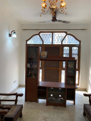 Furnished Amenities in 3 BHK Builder Floor at C Block Surya Nagar – for Sale