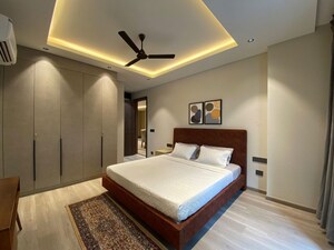 Bedroom in 4 BHK Builder Floor at Dlf Phase ii – for Rent