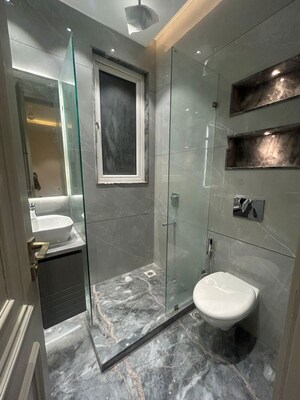 Bathroom in 3 BHK Builder Floor at Safdarjung Enclave – for Sale