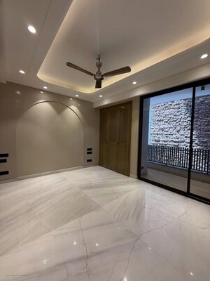 Room in 4 BHK Builder Floor at Greater Kailash ii – for Sale
