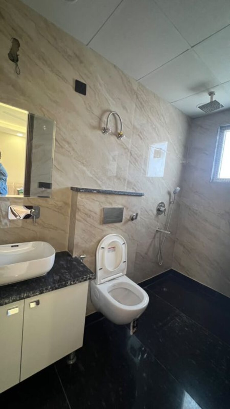 Bathroom, sector 52 1 Bedroom 900 Sq.Ft. Builder Floor In Sector 52 Gurgaon 10410665