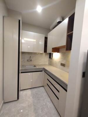 Kitchen in 1 BHK Builder Floor at Dlf City Phase 3 – for Rent