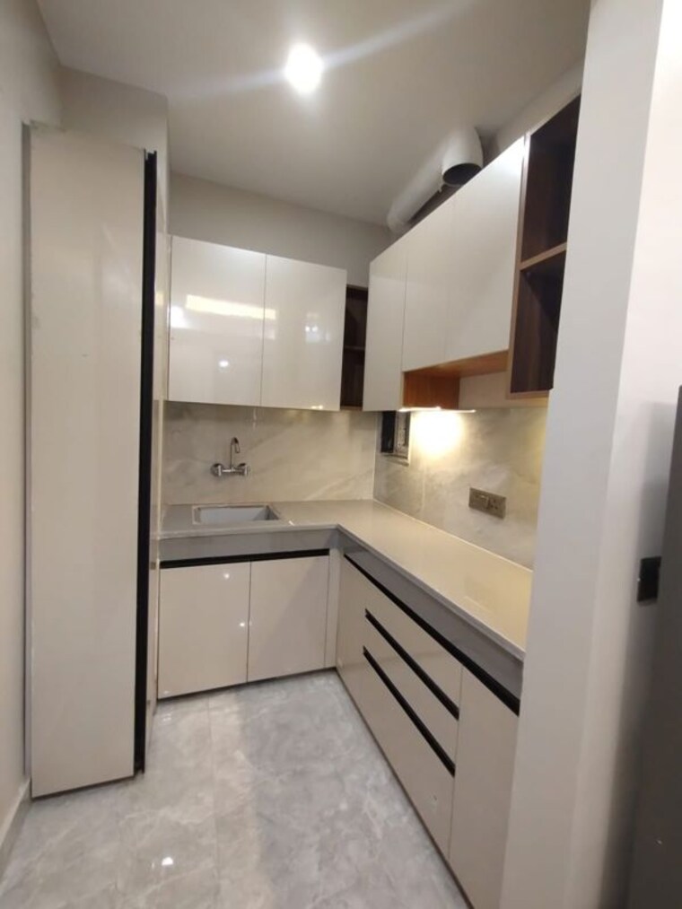 Kitchen, dlf city phase 3 1 Bedroom 895 Sq.Ft. Builder Floor In Dlf City Phase 3 Gurgaon 10410677