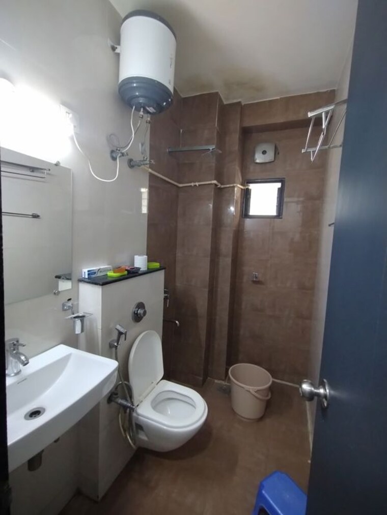 Bathroom, nathupur 1 Bedroom 900 Sq.Ft. Builder Floor In Nathupur Gurgaon 10410689