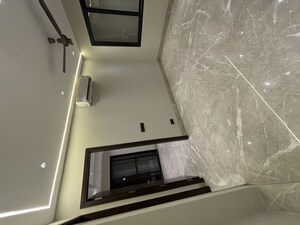 Furnished Amenities in 3 BHK Builder Floor at Uday Park – for Sale