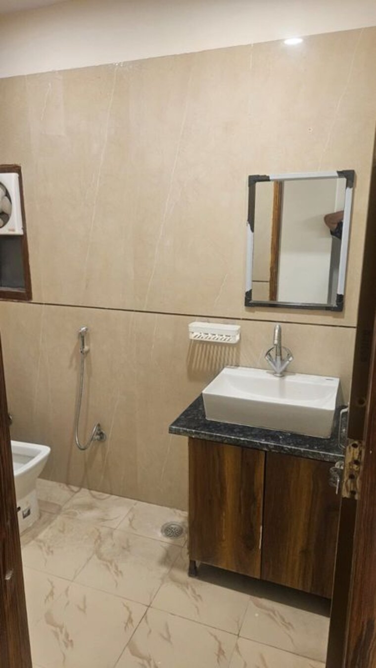 Bathroom, nathupur 1 Bedroom 850 Sq.Ft. Builder Floor In Nathupur Gurgaon 10410701