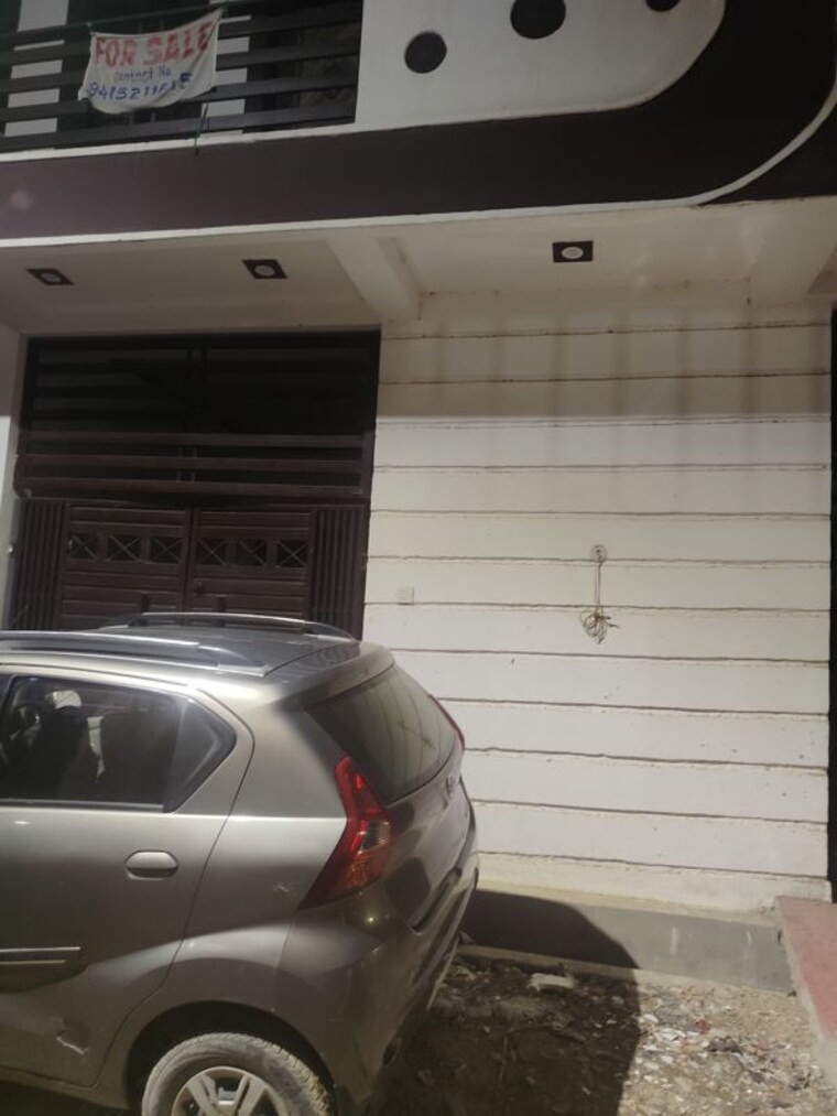  Parking, indira nagar 4 Bedroom 600 Sq.Ft. Independent House In Indira Nagar Lucknow 10410702