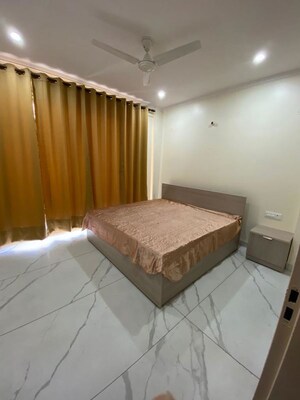 Bedroom in 3 BHK Builder Floor at DLF City Phase IV, Dlf Phase iv – for Rent