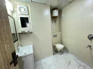 Bathroom in 1 BHK Builder Floor at DLF Siris Estate, Sector 24 – for Rent