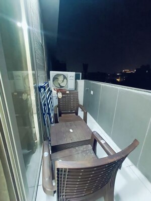 Furnished Amenities in 1 BHK Builder Floor at Dlf City Phase 3 – for Rent