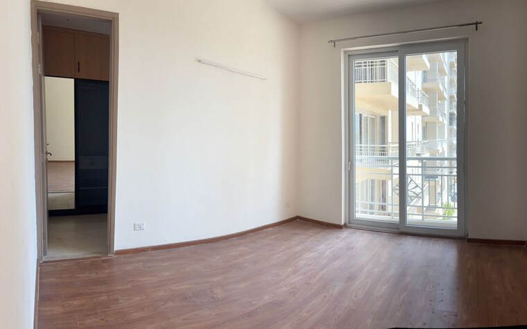 Room, vatika-sovereign-park 4 Bedroom 3360 Sq.Ft. Apartment In Sector 99 Gurgaon 10410724