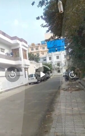 Parking in 5 BHK Independent House at Indira Nagar – for Sale
