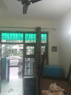 1 BHK Builder Floor For Rent in Sector 22