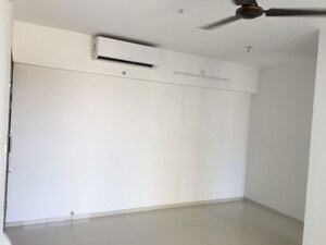 Room in 1 BHK Apartment at Lodha Upper Thane, Anjur – for Rent