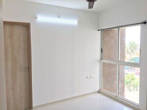 Room in 1 BHK Apartment at Lodha Upper Thane, Anjur – for Rent