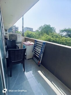 1 BHK Builder Floor For Rent in Sector 40