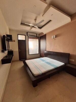 Bedroom in 1 BHK Apartment at Sector 42 – for Rent