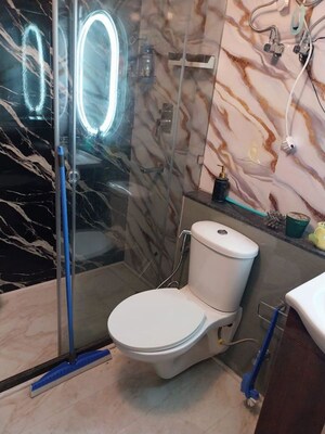 Bathroom in 1 BHK Apartment at Viridian Plaza 106 Phase 2, Sector 106 – for Sale