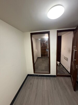 Room in 5 BHK Penthouse at Jawahar Nagar – for Sale