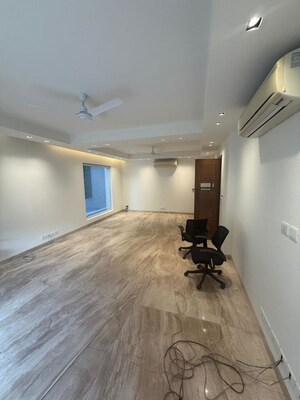 Room in 5 BHK Penthouse at Jawahar Nagar – for Sale