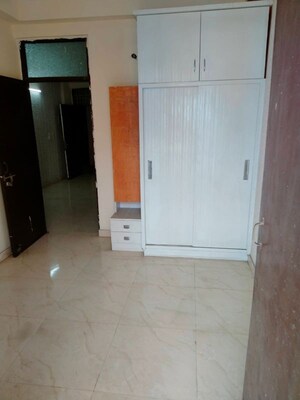 Bathroom in 2 BHK Builder Floor at Vasundhara Sector 4 – for Rent