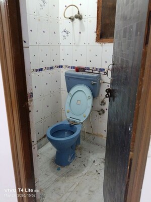 Bathroom in 2 BHK Builder Floor at Jawahar Nagar – for Rent