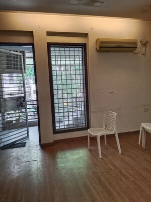 Room in 2 BHK Builder Floor at Malviya Nagar – for Rent