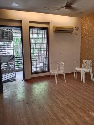 Room in 2 BHK Builder Floor at Malviya Nagar – for Rent
