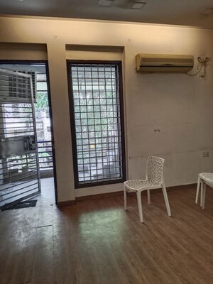 Room in 2 BHK Builder Floor at Malviya Nagar – for Rent
