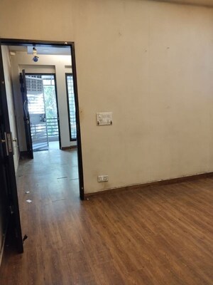 Room in 2 BHK Builder Floor at Malviya Nagar – for Rent