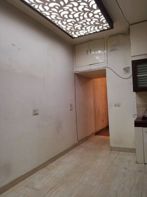 Room in 2 BHK Builder Floor at Malviya Nagar – for Rent