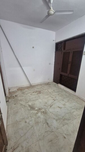 Room in 3 BHK Independent House at Palam Vihar Residents Association, Palam Vihar – for Rent