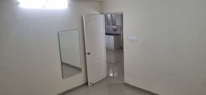 Room in 2 BHK Apartment at Jains Carlton Creek, Manikonda – for Rent