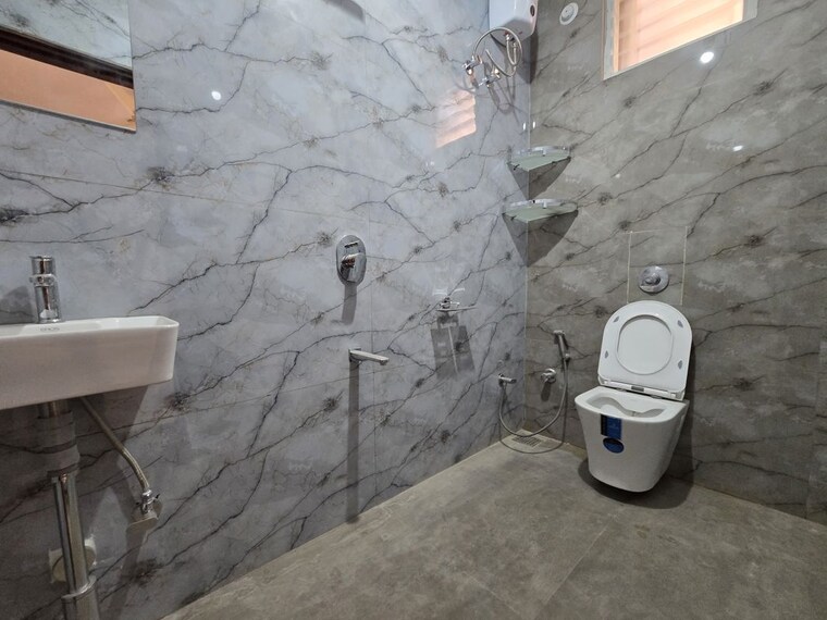Bathroom, halasuru 2 Bedroom 1400 Sq.Ft. Apartment In Halasuru Bangalore 10410862