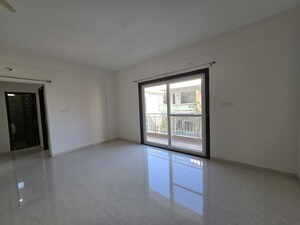 Room in 2 BHK Apartment at Halasuru – for Rent
