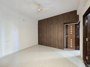Room in 2 BHK Apartment at Halasuru – for Rent