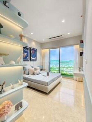 Master Bedroom in 5 BHK Apartment at Crystal Atlantis, Andheri West – for Sale