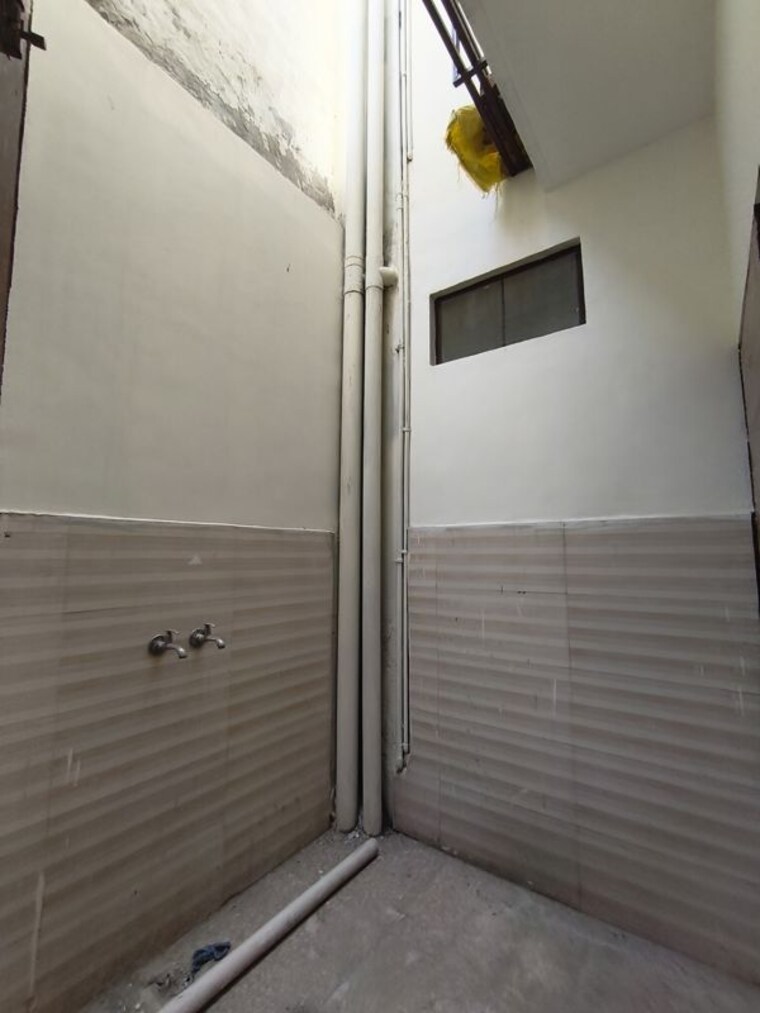 Room, bhabat 4 Bedroom 115 Sq.Yd. Villa In Bhabat Zirakpur 10410877