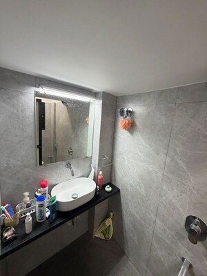 Parking in 2 BHK Apartment at Ashirwad CHS Santacruz East, Santacruz East – for Rent