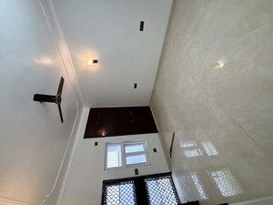 Furnished Amenities in 3 BHK Apartment at Metropark Park View Apartments, Sector 61 – for Rent