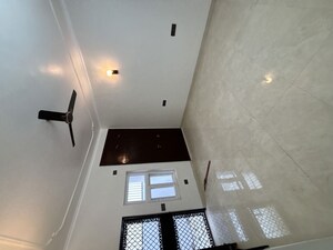 Furnished Amenities in 3 BHK Apartment at Metropark Park View Apartments, Sector 61 – for Rent
